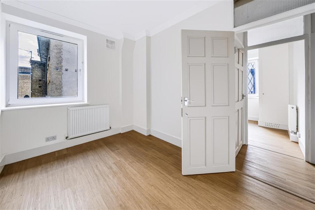 Apartment in London - View 5