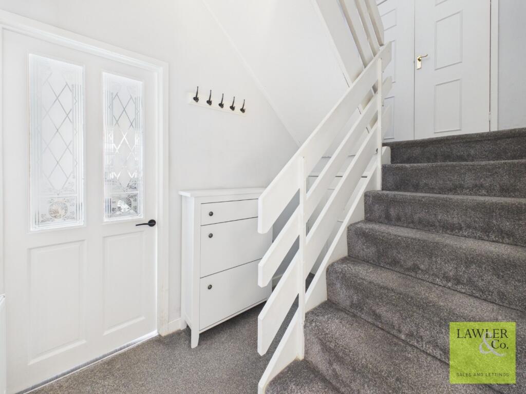 House in Tameside, Greater Manchester - View 5