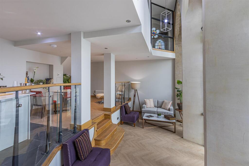 Apartment in Cardiff, Adamsdown - More