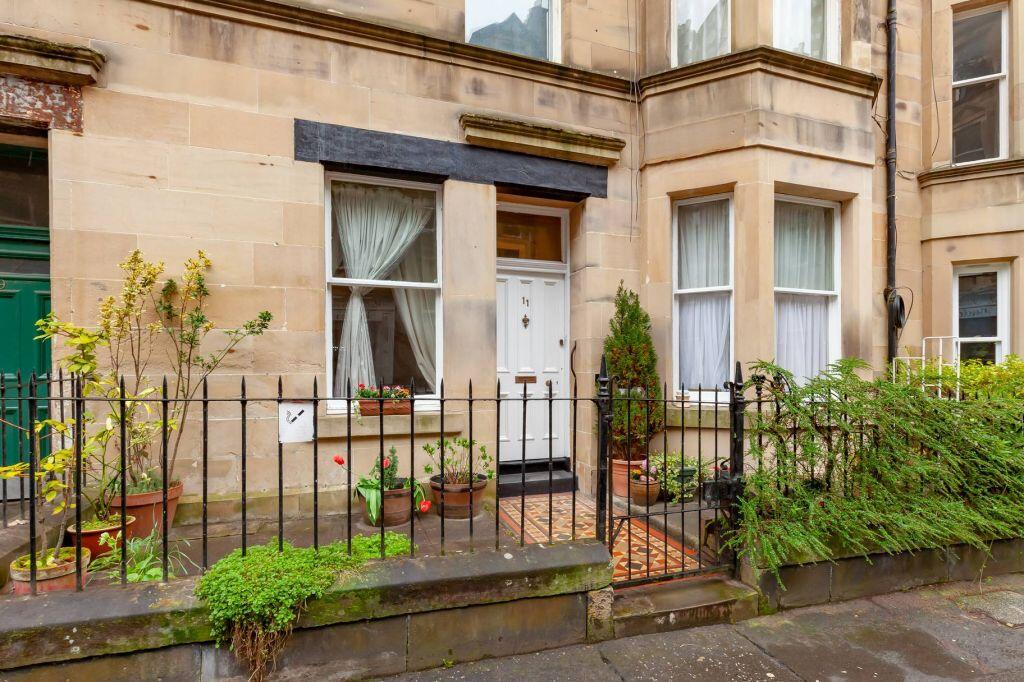 Main image of property: 11 Viewforth, Bruntsfield, Edinburgh, EH10 4JD
