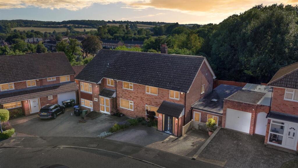 Main image of property: Ridge Lea, Hemel Hempstead, HP1