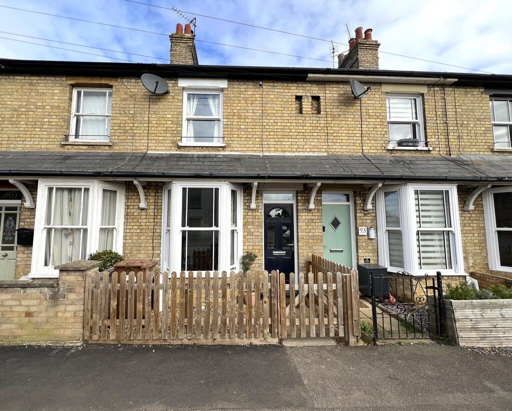 3-bed terraced on New Road, Chatteris, Cambs., PE16 6BT, £210,000