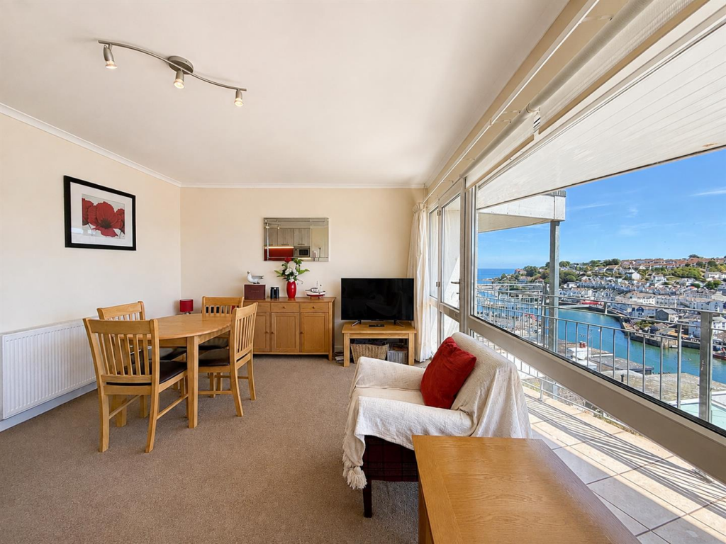 Apartment in Torquay - View 4