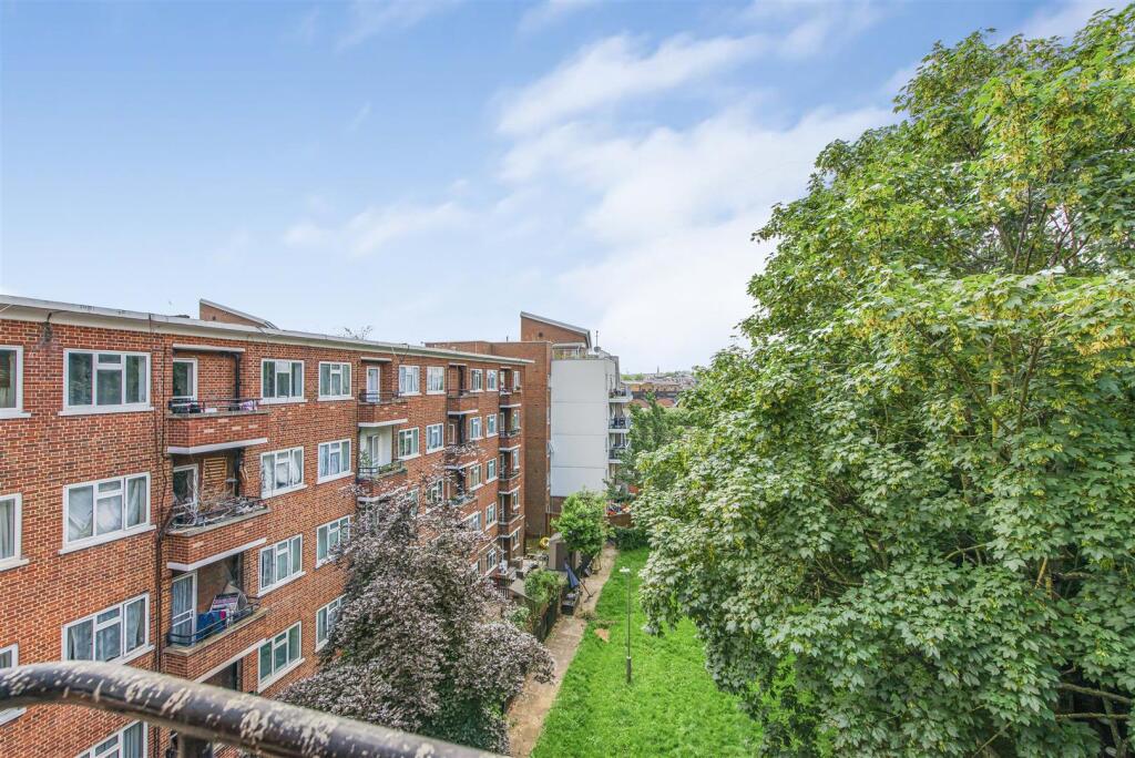Apartment in London - View 4