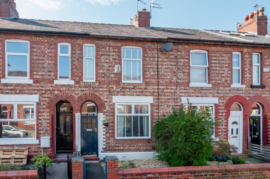3-bed terraced on Pinnington Lane, Stretford, Manchester, M32, £325,000