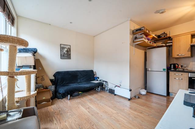 Apartment in Lye Green, Old Town, Chesham - More