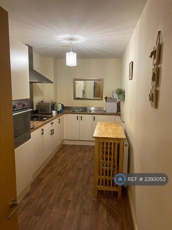Apartment in Manchester - View 3