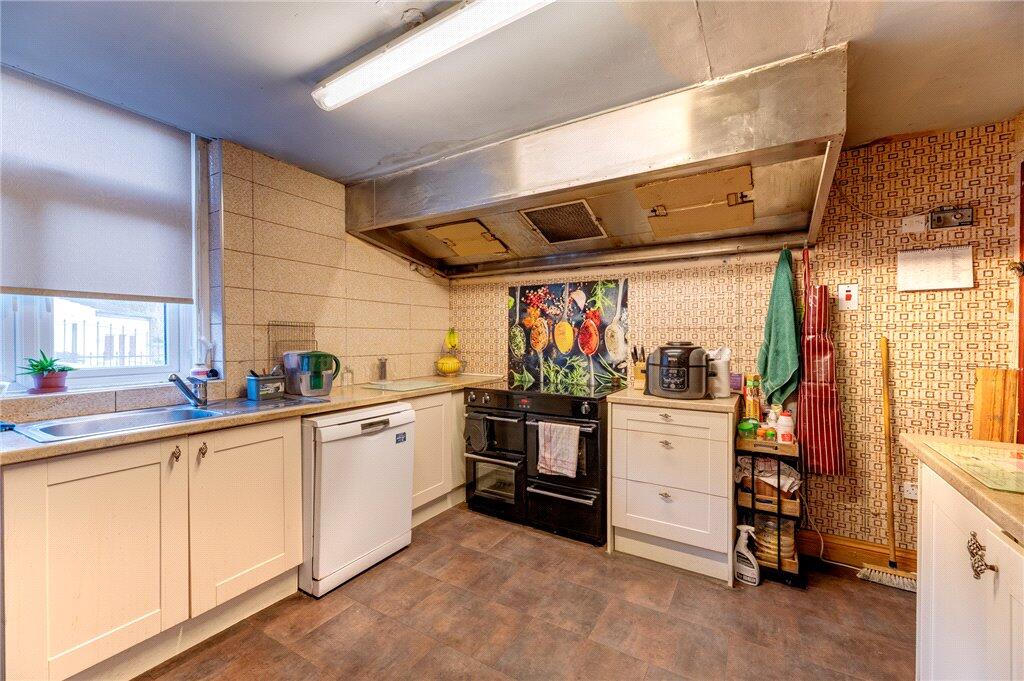 Additional image 13 of Park Grove, Bradford, West Yorkshire, BD9