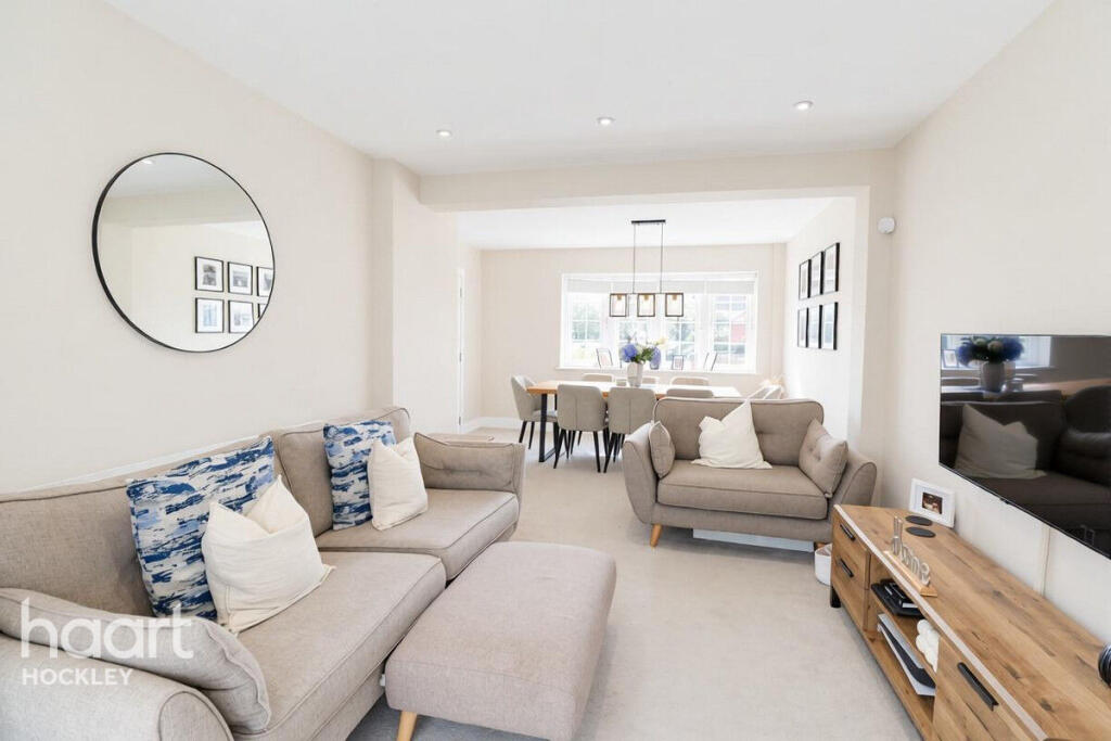 House in Rochford, Canewdon - View 5