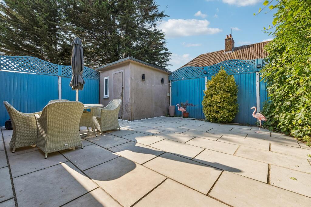 House in London, Wormholt Estate, Shepherd's Bush - View 4