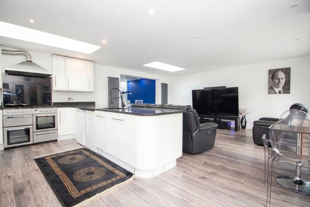 House in Watford - View 4