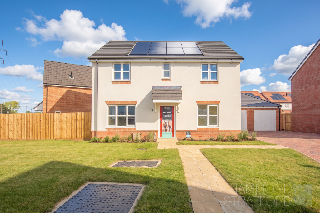 4-bed detached on Foxglove Drive, Cringleford, £435,000