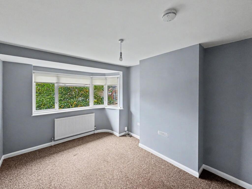 Apartment in London, London Borough of Bromley - View 2