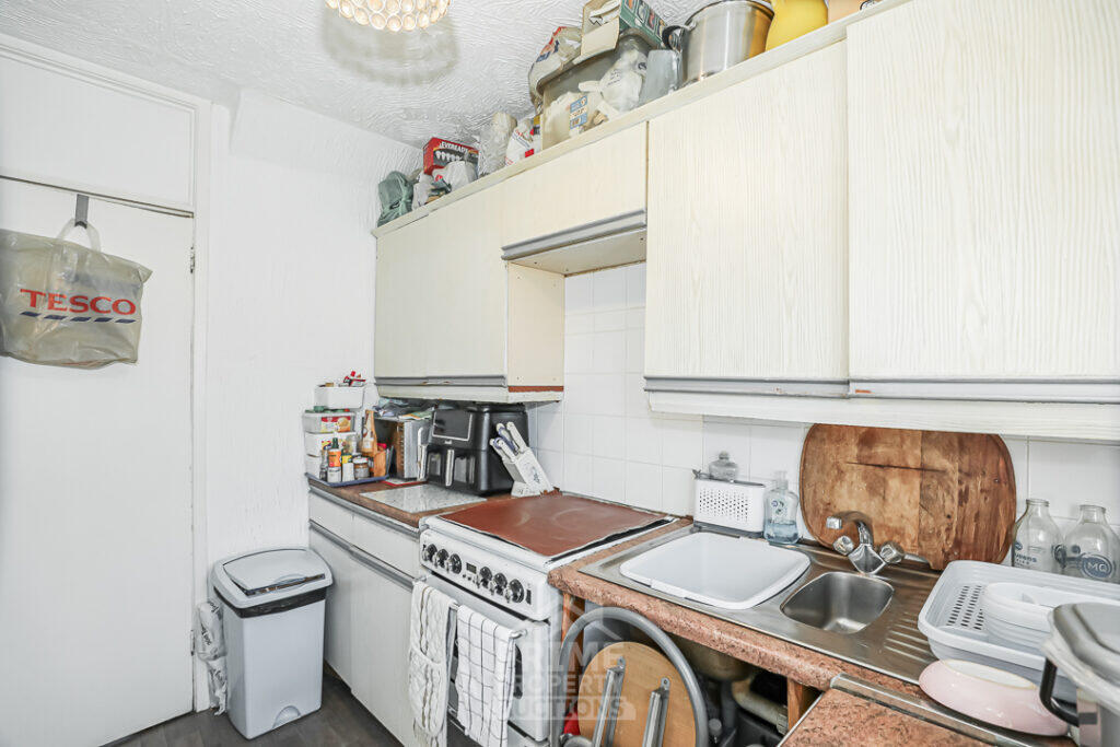 House in Falkirk - More