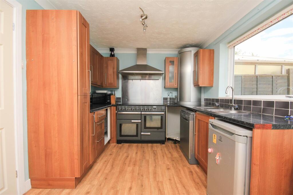 Brookside, Bozeat, Wellingborough - View 2