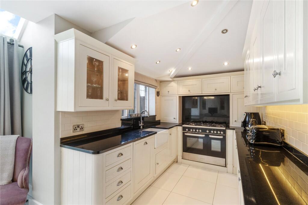 Oldfield Road, Altrincham, Greater Manchester, WA14 photo 4