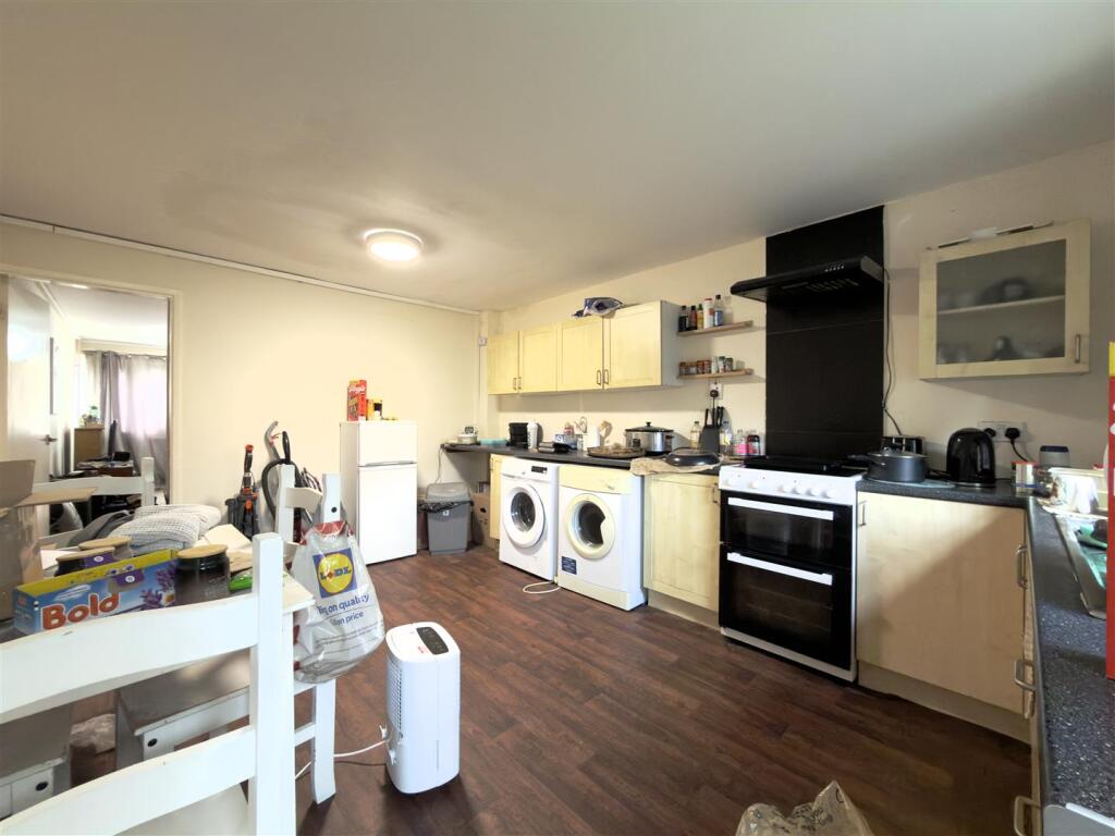Campion Walk, Leicester photo 3