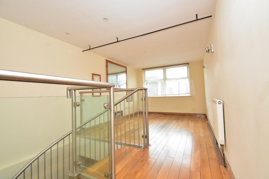 Apartment in Portsmouth - View 4