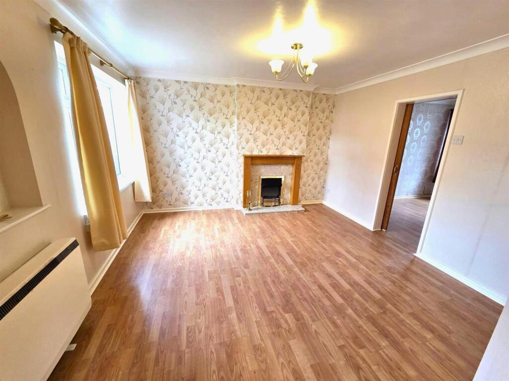 House in Doncaster - View 2