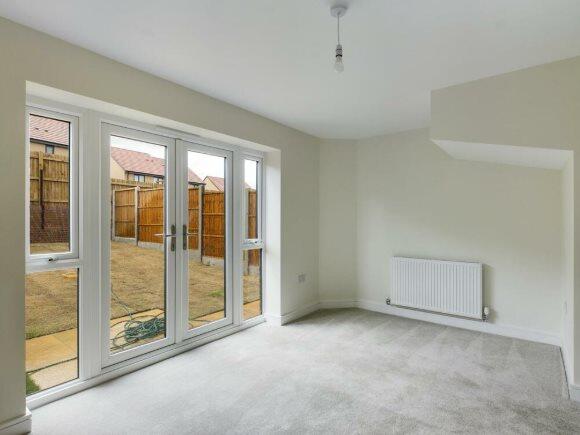 Robertson  Drive, Newcastle-under-Lyme,  photo 4