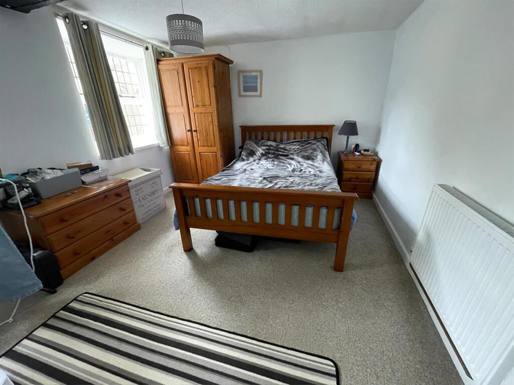 Apartment in Crewkerne, Somerset - More