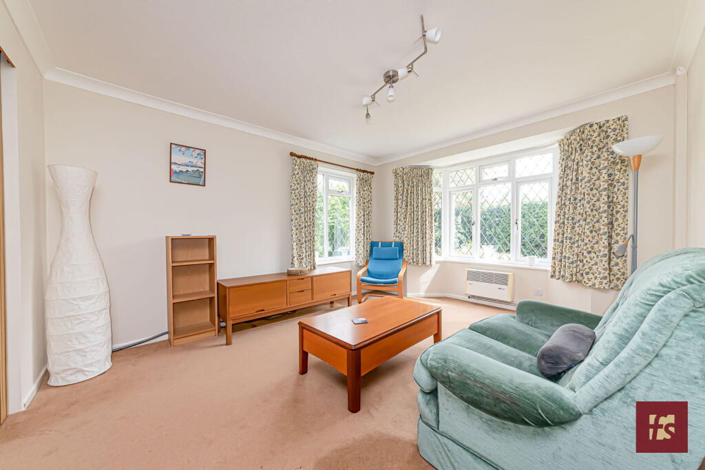 House in Crowthorne, Bracknell Forest - View 5