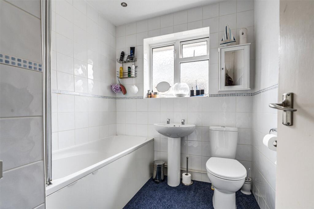 Apartment in Worthing, West Worthing - More