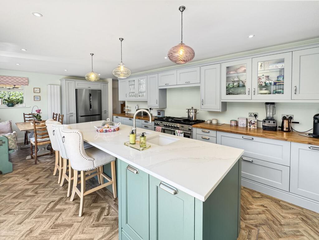 House in Ryde, Wootton Bridge - View 5