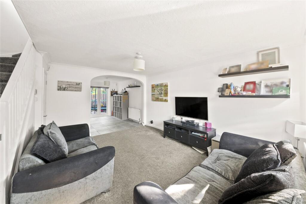 Northwood Road, Harefield, Uxbridge, UB9 photo 3