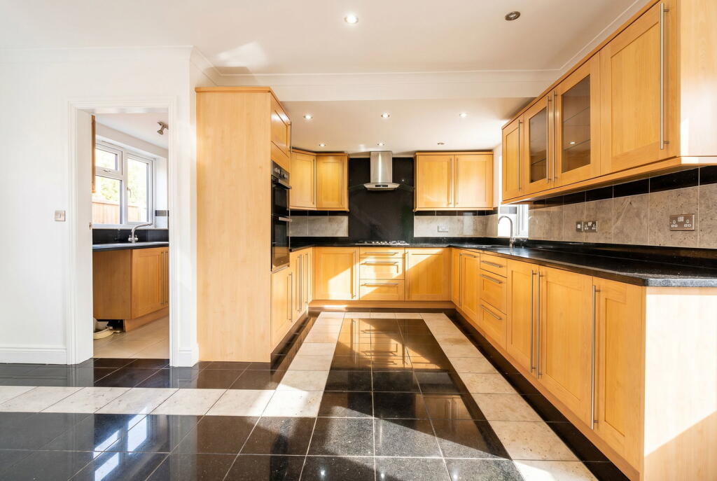 House in Solihull, Blossomfield - View 5