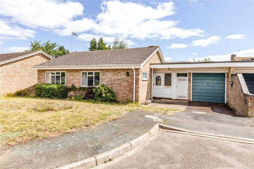 Main image of property: Elm Tree Close, Byfleet, West Byfleet, Surrey, KT14