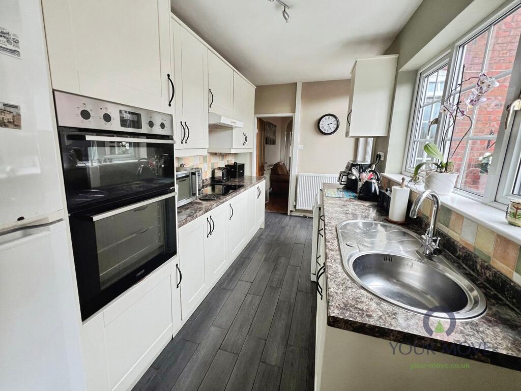 House in Dudley, West Midlands - View 3