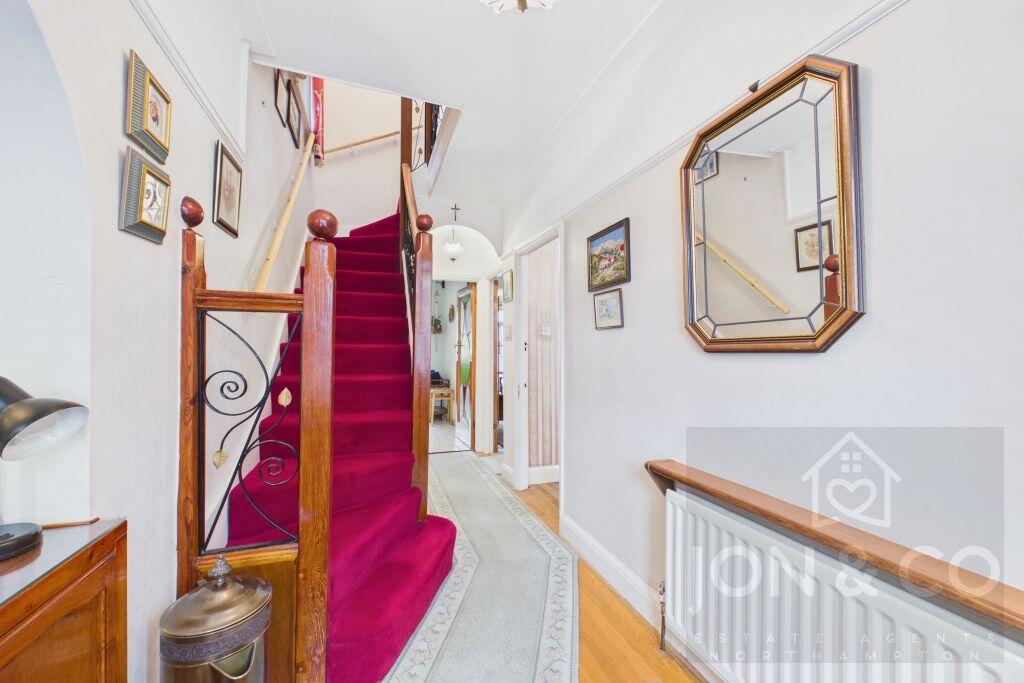 House in London - View 3