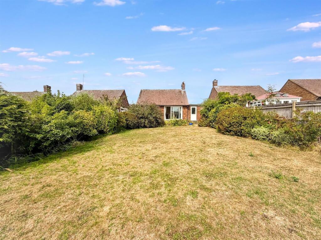 House in Eastbourne, Ratton Village - View 4