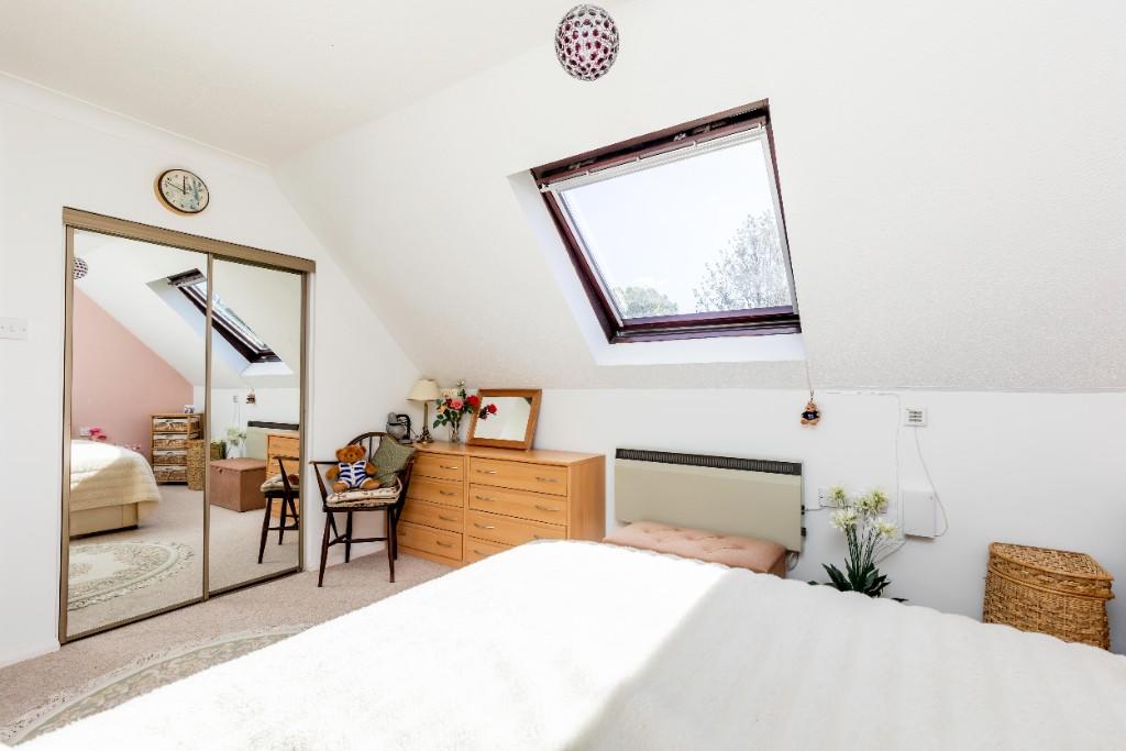 Apartment in Chichester, Southbourne - More
