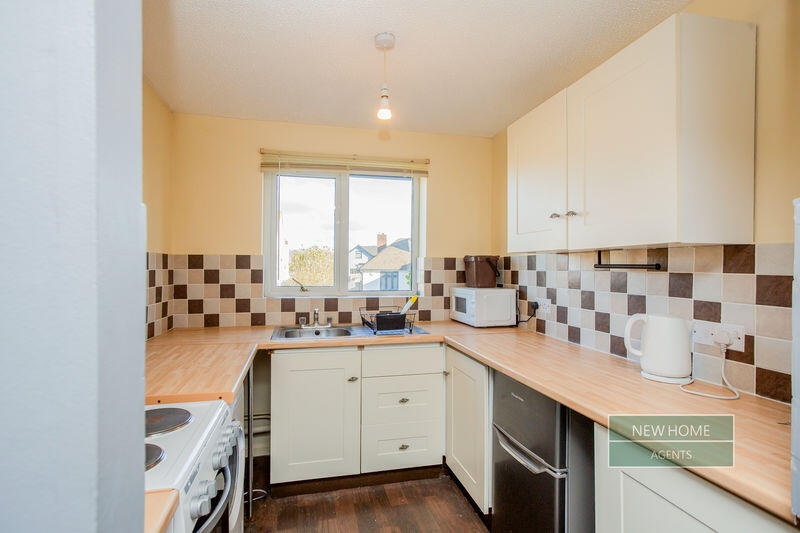 Silvercourt , Fosse Way , Nailsea, Bristol, BS48 2BX photo 3