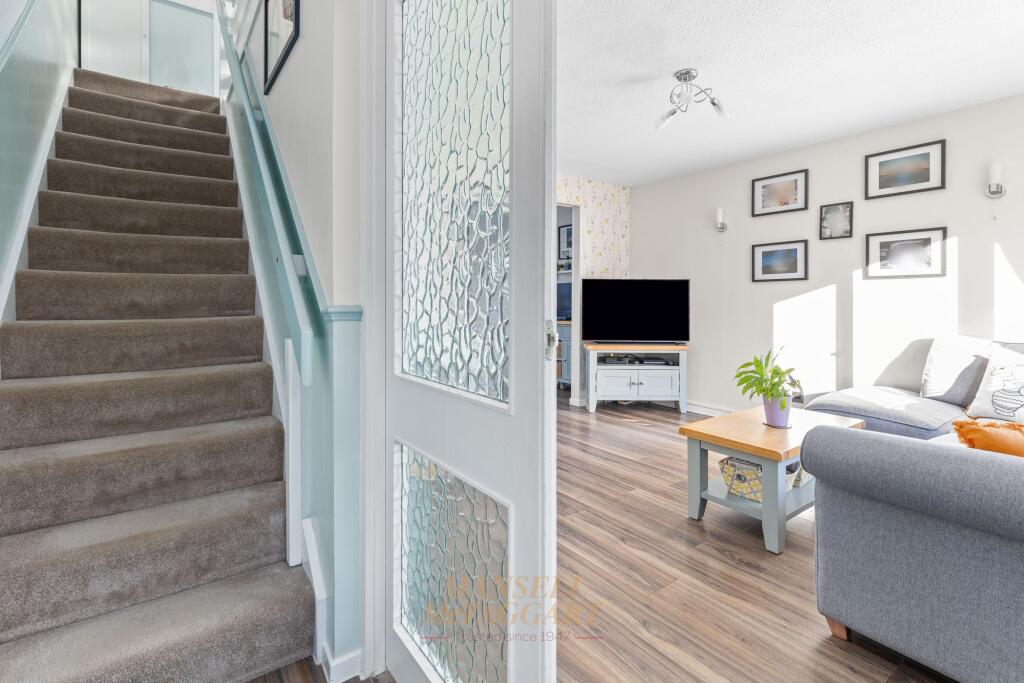 House in Crawley, Broadfield - View 5