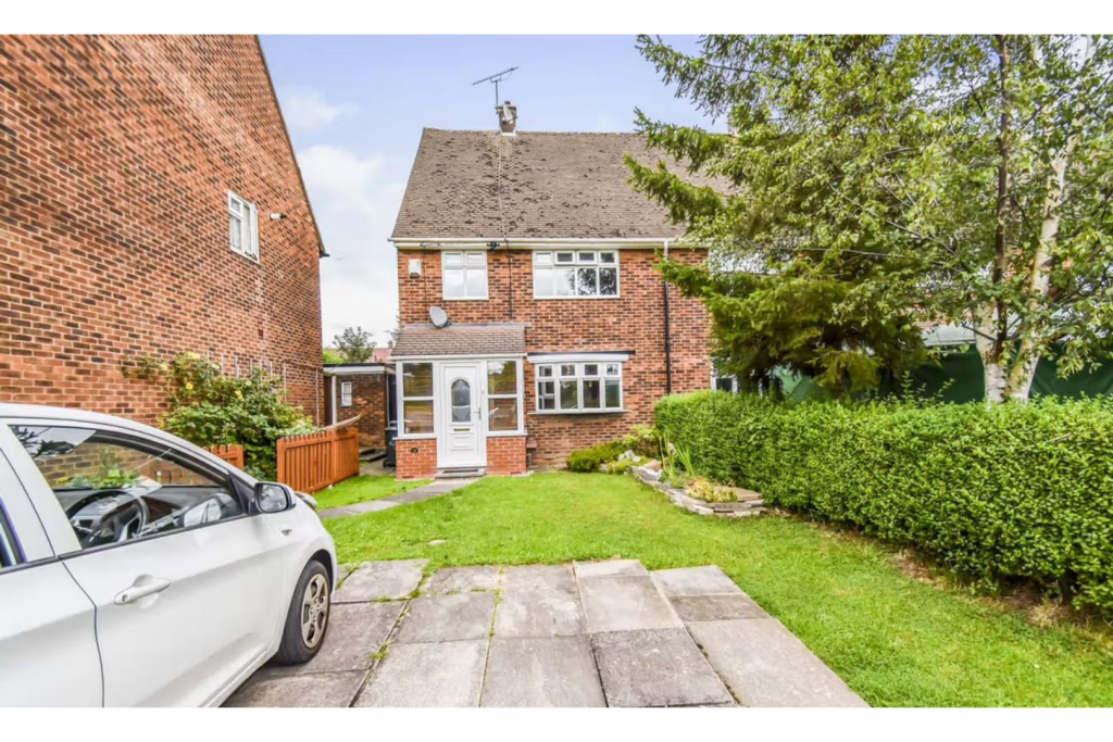 Main image of property: Mayors Croft, Coventry, CV4