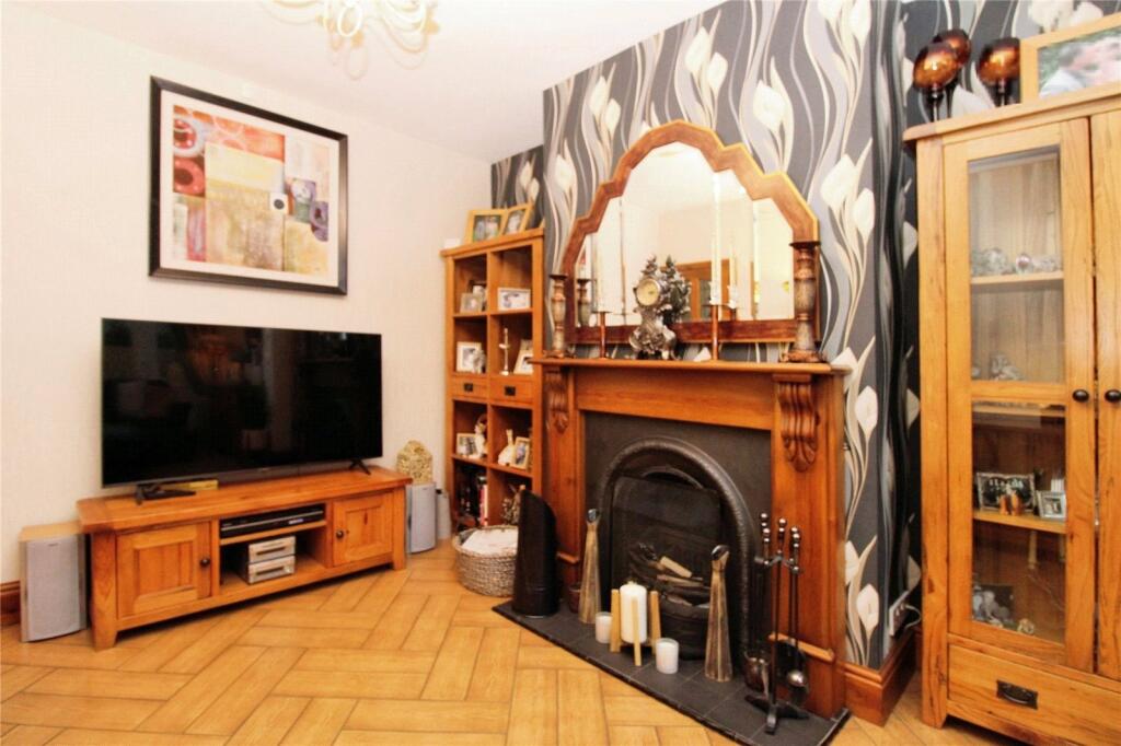 House in Salford, Greater Manchester - View 4