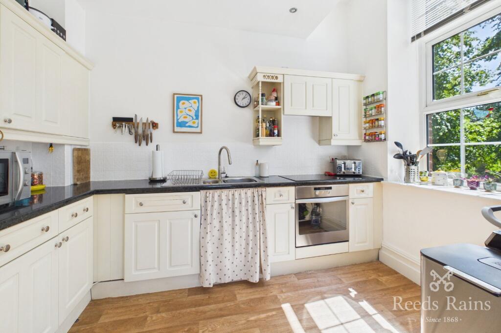 The Uplands, Bishopton Drive, Macclesfield, Cheshire, SK11 photo 3