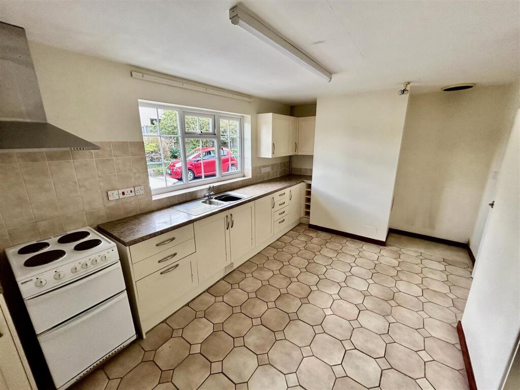 House in Ash Magna, Whitchurch Rural - More