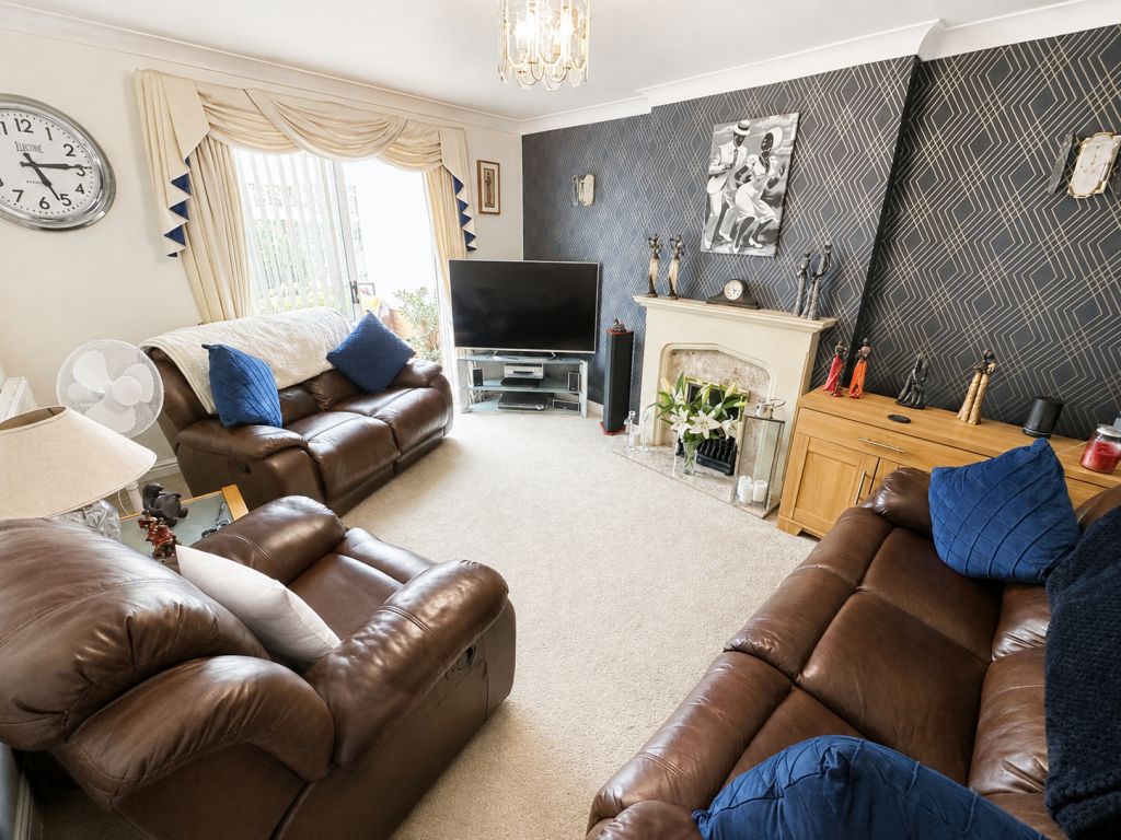 House in Leicester - View 2