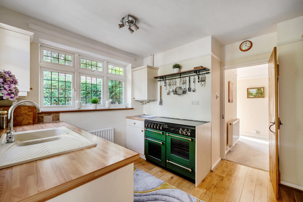House in Guildford, West Horsley - View 4