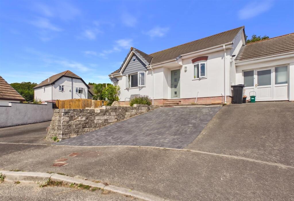Main image of property: Forth An Tewennow, Phillack, Hayle