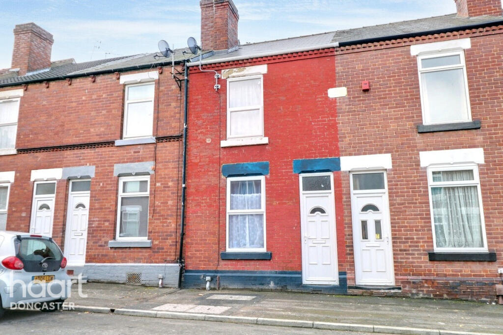 2-bed terraced on Alexandra Road, Balby, Doncaster, £90,000