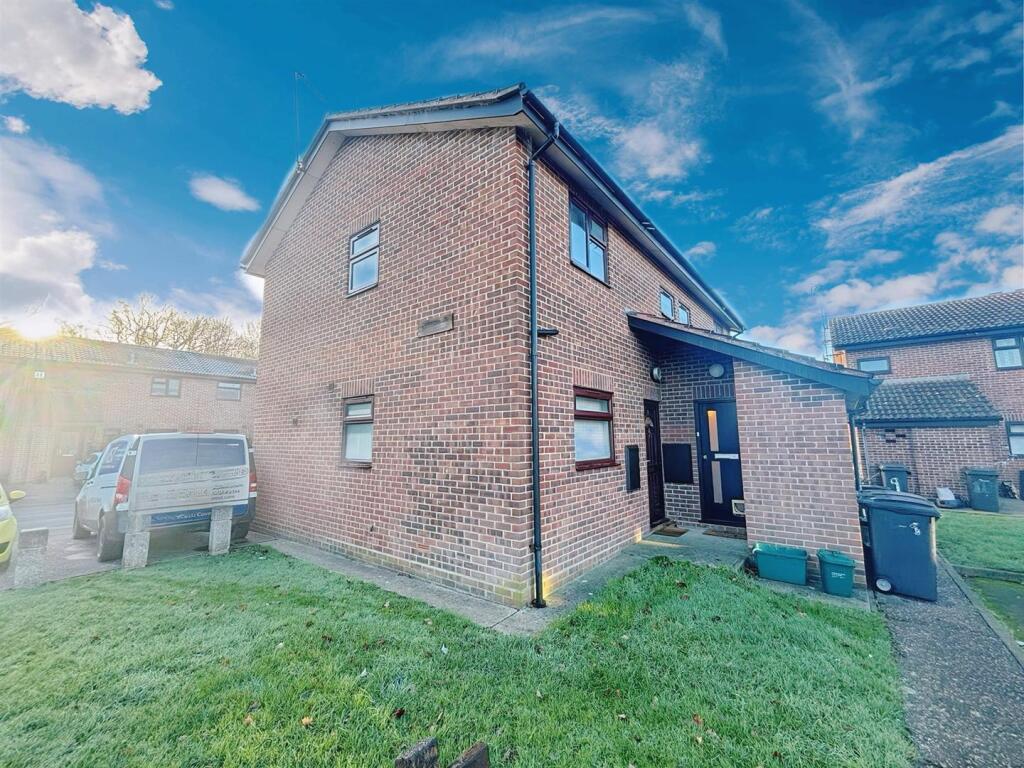 Main image of property: Belvawney Close, Chelmsford