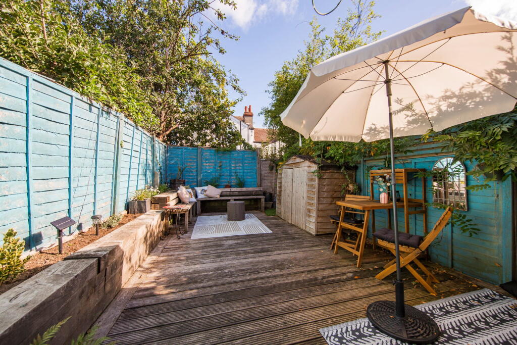 House in Tonbridge - View 4