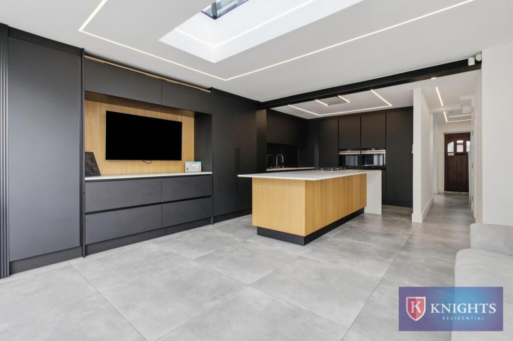 House in London - More