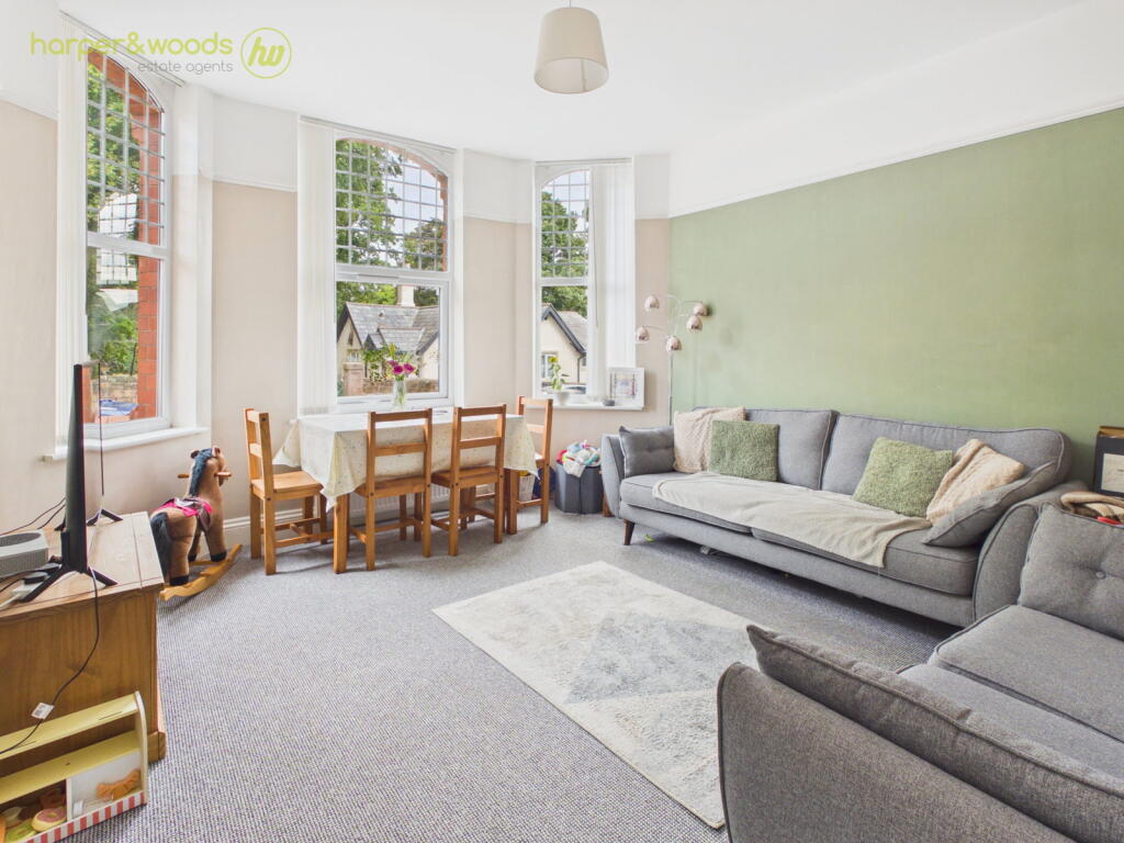 Apartment in Chester - More