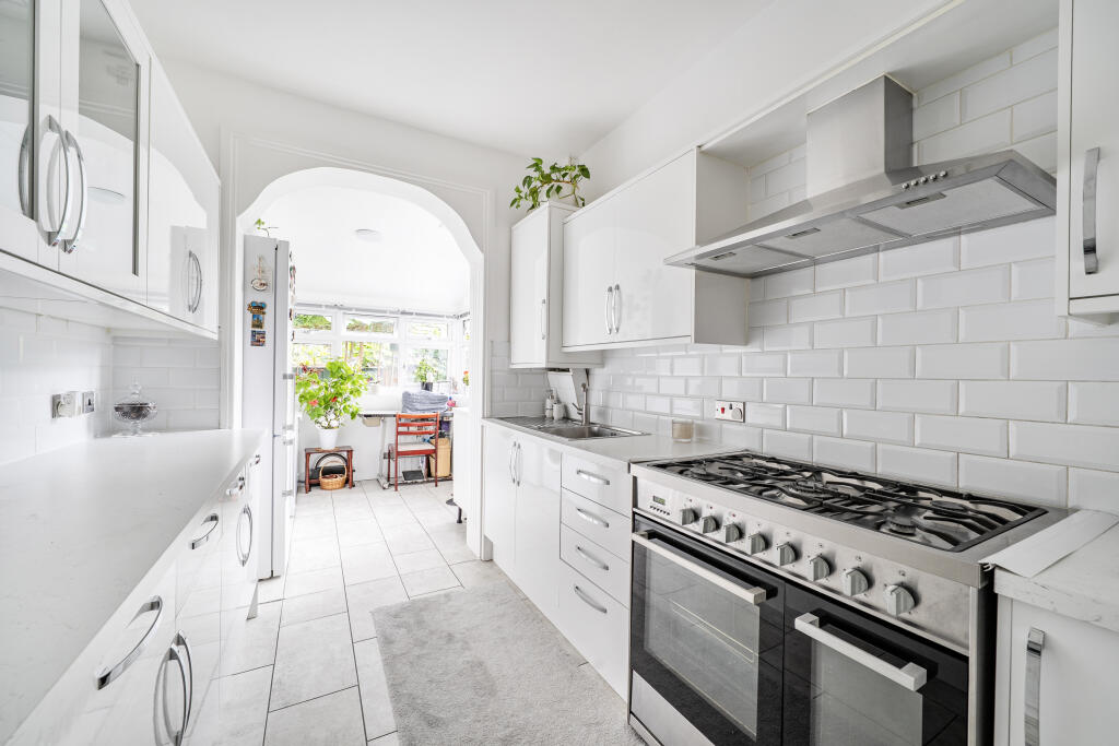 House in London - View 2